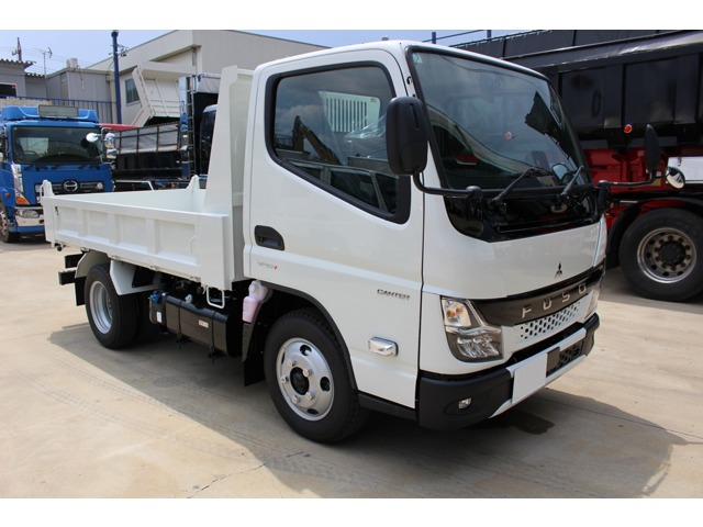 Mitsubishi Fuso Canter 1