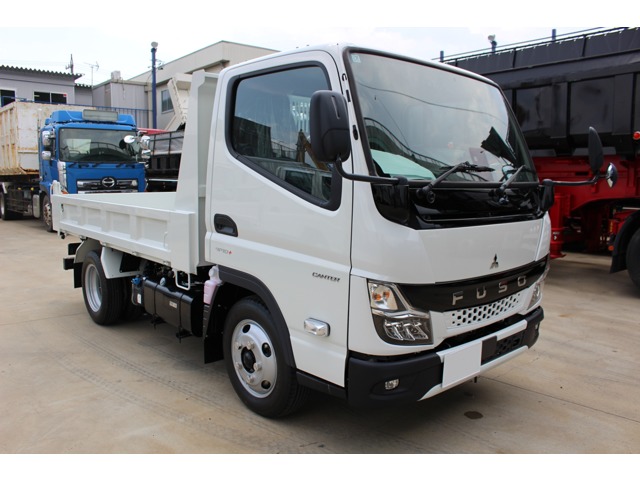 Mitsubishi Fuso Canter 1