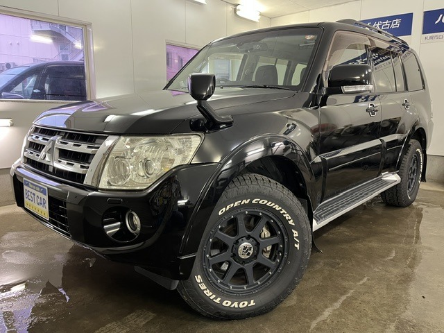 2013 Mitsubishi Pajero