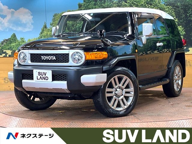 Toyota FJ Cruiser 2