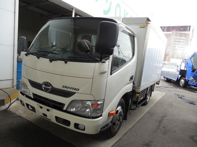 2012 Hino Dutro