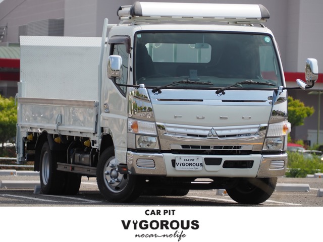 Mitsubishi Fuso Canter 1