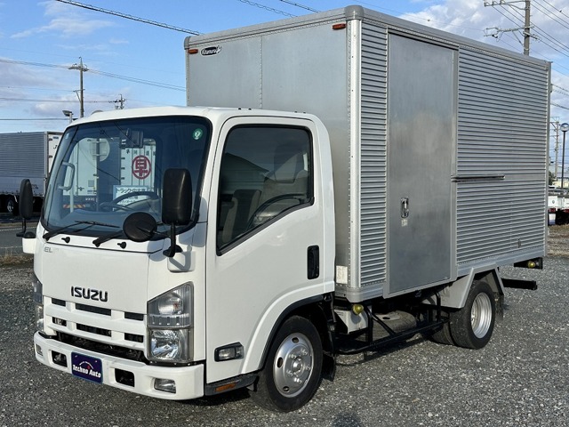 2013 Isuzu Elf