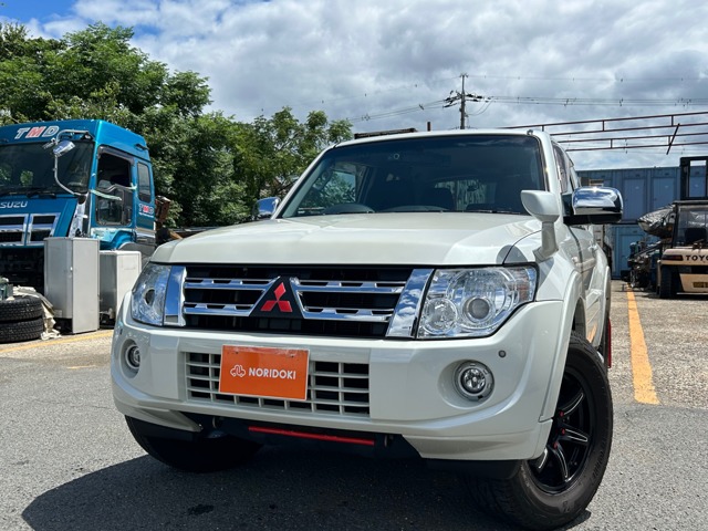 2011 Mitsubishi Pajero