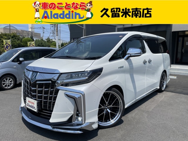 Toyota Alphard 1