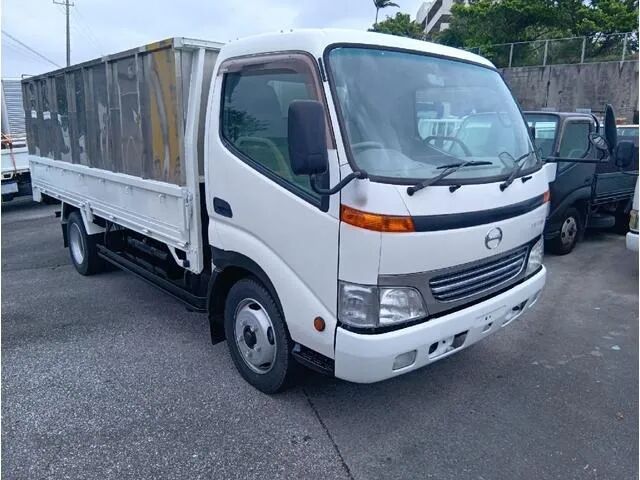 2001 Hino Dutro