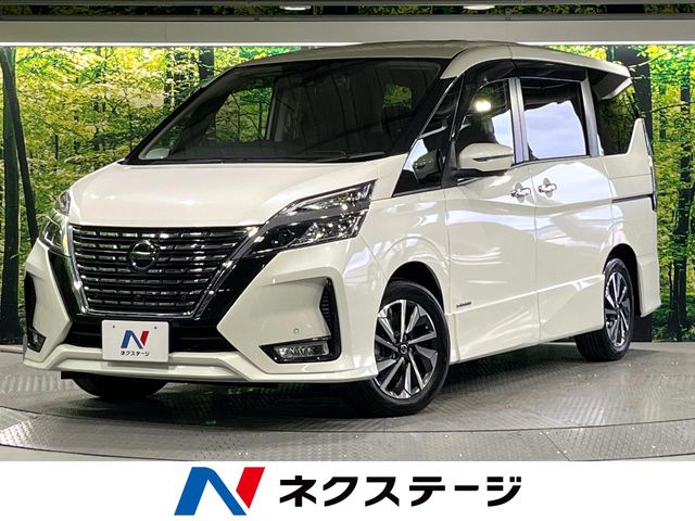 Nissan Serena 1
