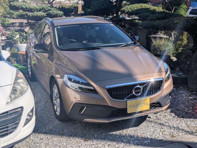 Volvo V40 1