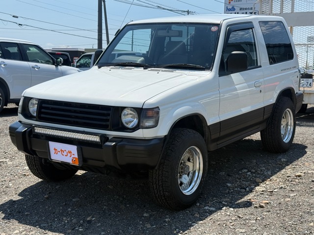 Mitsubishi Pajero 1