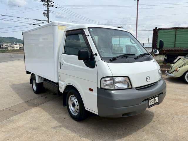 Mazda Bongo Truck 1