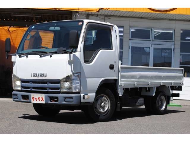Isuzu Elf 1