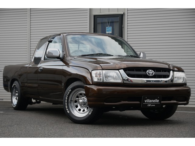 Toyota Hilux 1