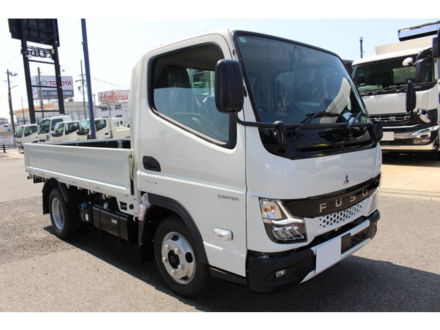Mitsubishi Fuso Canter 1