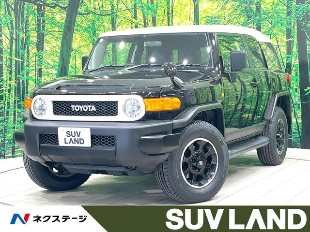 Toyota FJ Cruiser 2