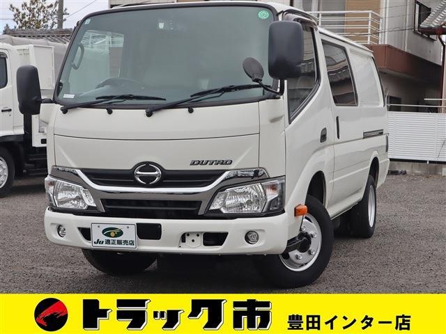 Hino Dutro 1