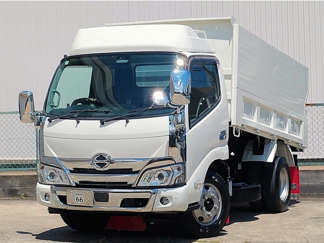 Hino Dutro 1