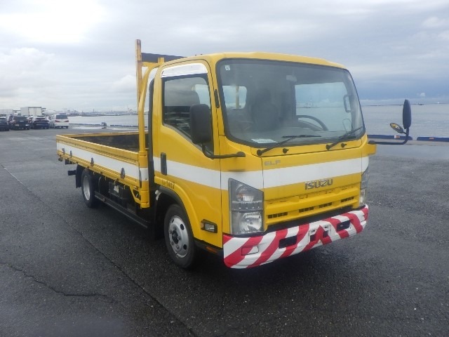 2014 Isuzu Elf