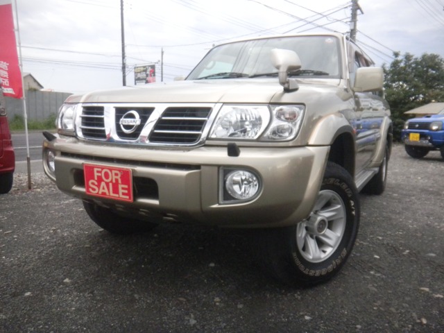 Nissan Safari 1