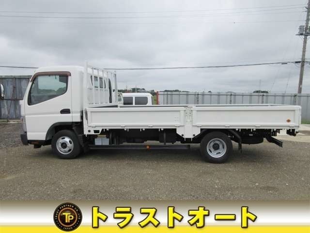 Mitsubishi Fuso Canter 1