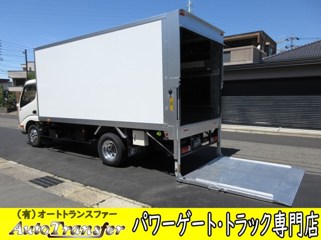 2013 Hino Dutro