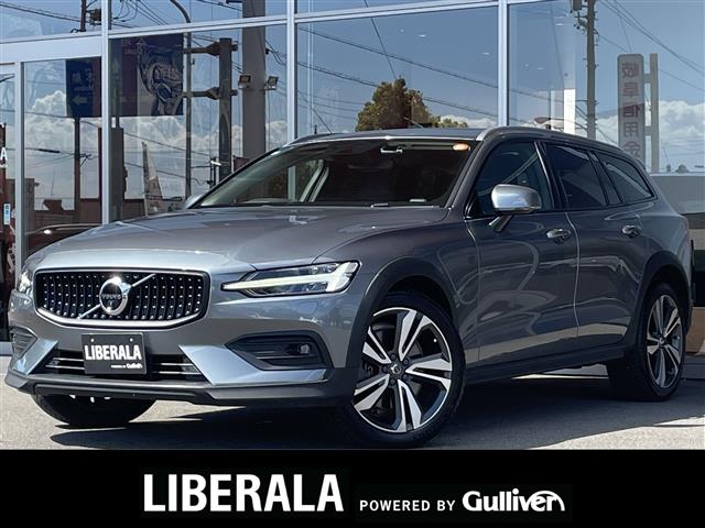 Volvo V60 Cross Country 1