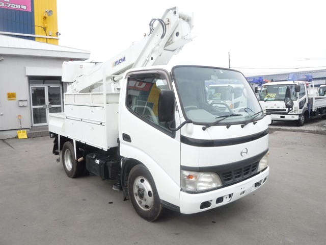 2005 Hino Dutro
