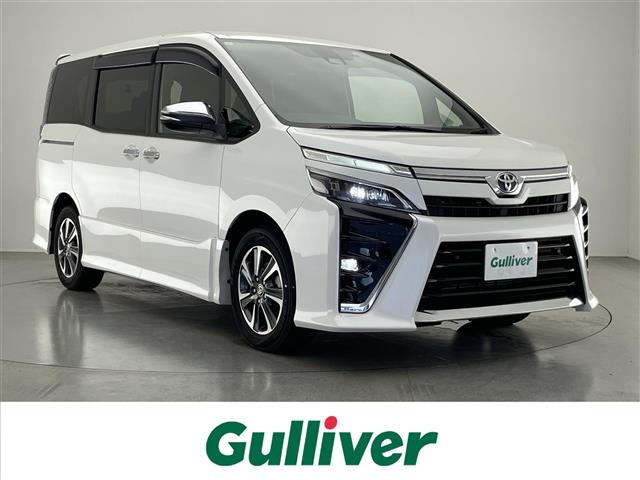 Toyota Voxy 1