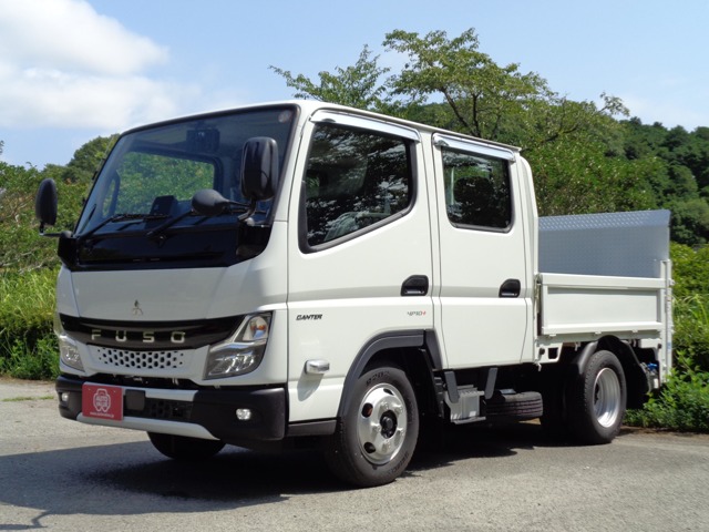Mitsubishi Fuso Canter 1