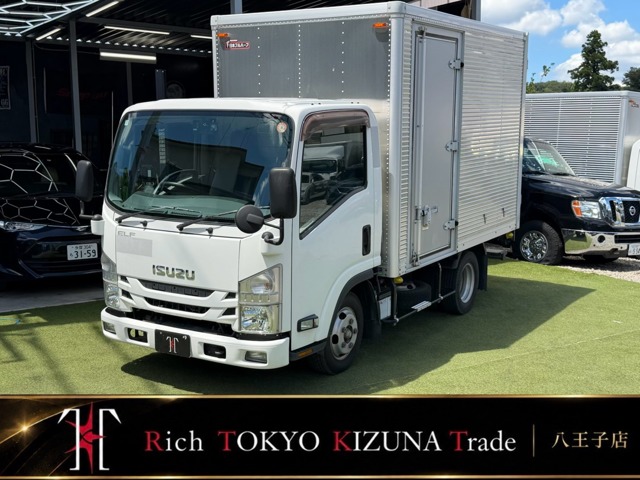 2017 Isuzu Elf