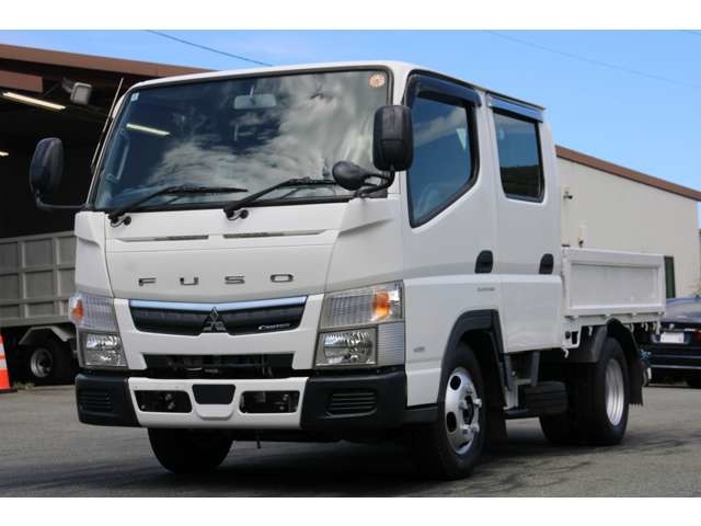 Mitsubishi Fuso Canter 1