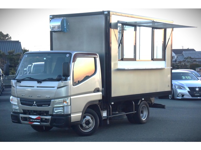 Mitsubishi Fuso Canter 1