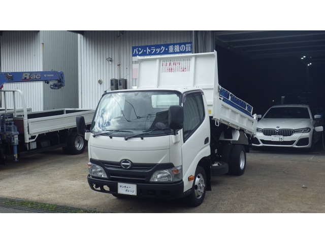 Hino Dutro 1