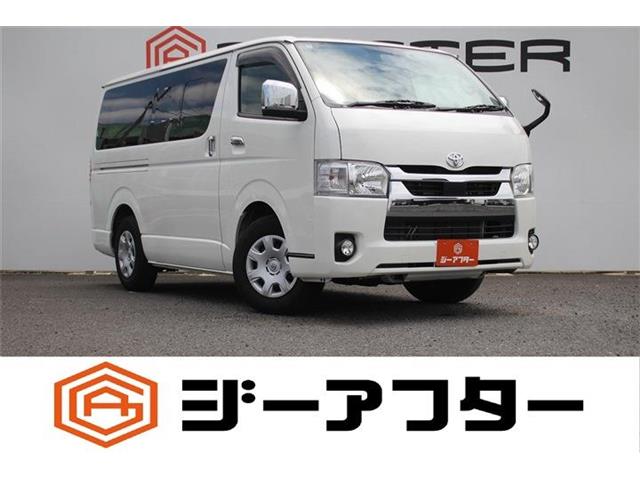 Toyota Hiace Van 1