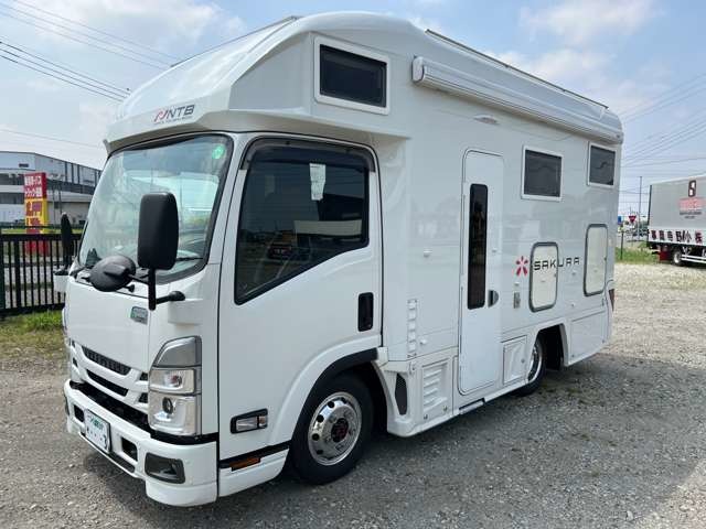 2022 Isuzu Elf