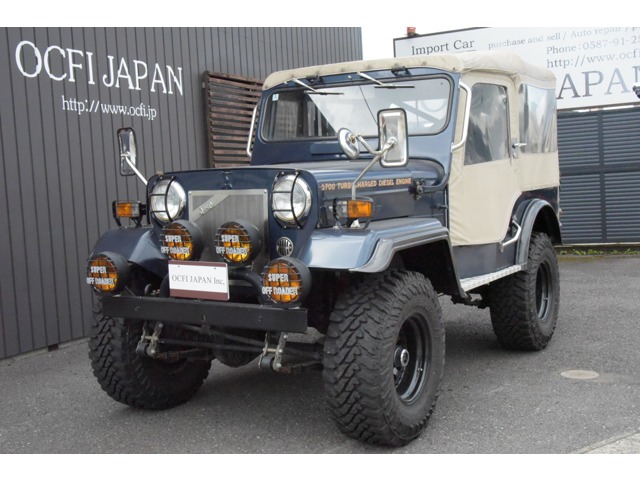 Mitsubishi Jeep 1
