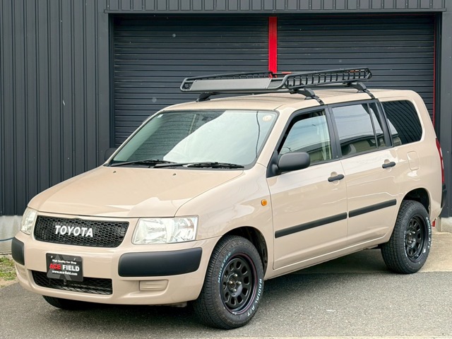 Toyota Succeed Van 1