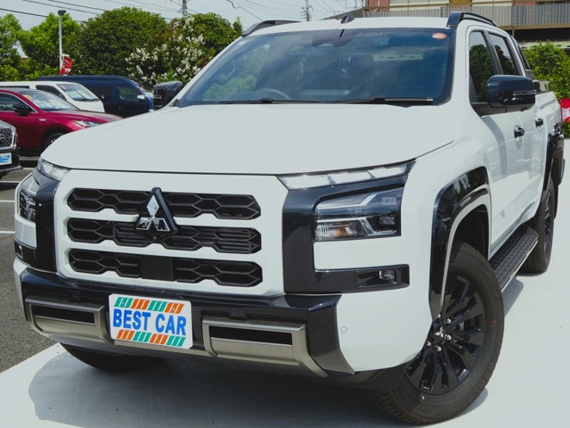 Mitsubishi Triton 2