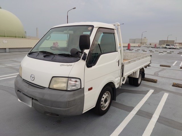 Mazda Bongo Truck 1
