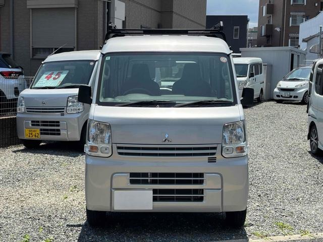 Mitsubishi Minicab Van 1
