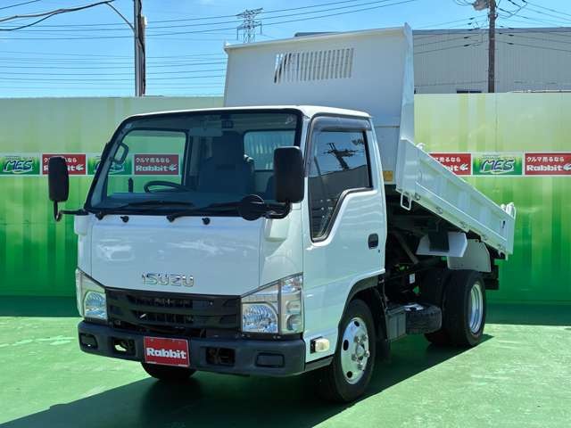 Isuzu Elf 1