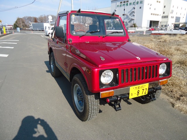 Suzuki Jimny 1