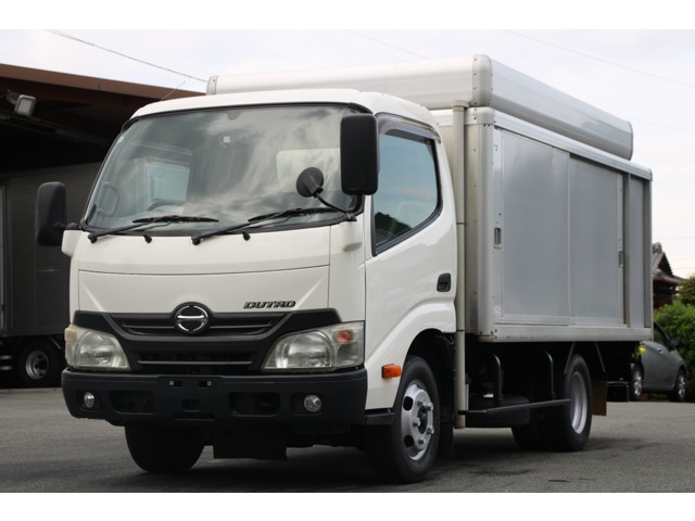 2013 Hino Dutro