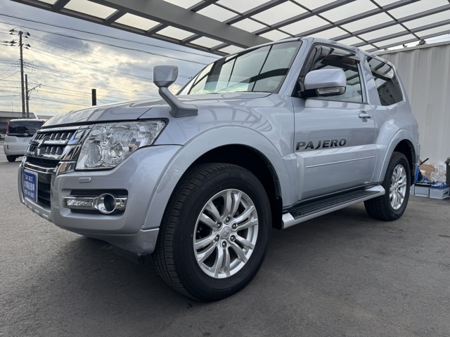 Mitsubishi Pajero 2