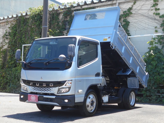 Mitsubishi Fuso Canter 1