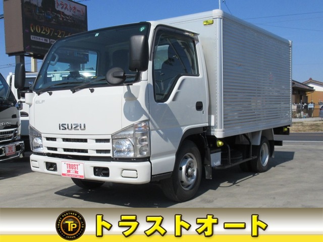 2009 Isuzu Elf