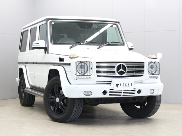 Mercedes-Benz G-Class 1