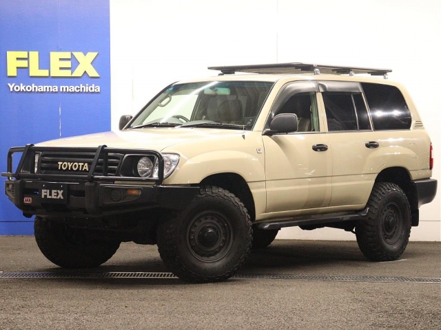 Toyota Land Cruiser 100 2