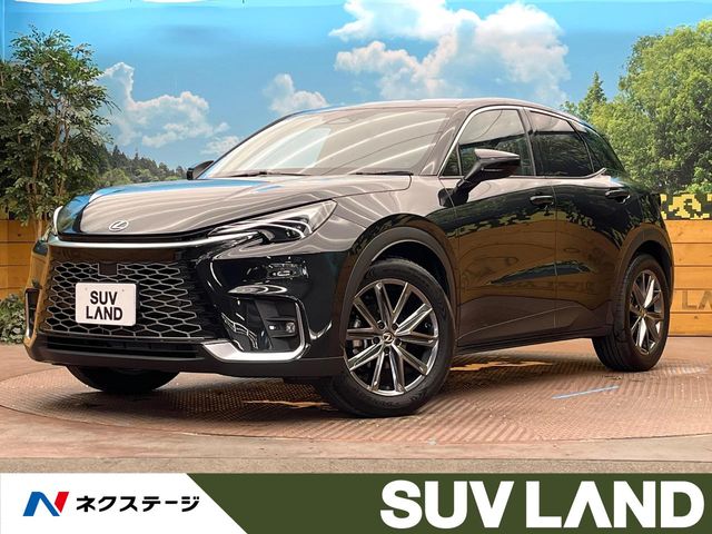 Lexus LBX 1