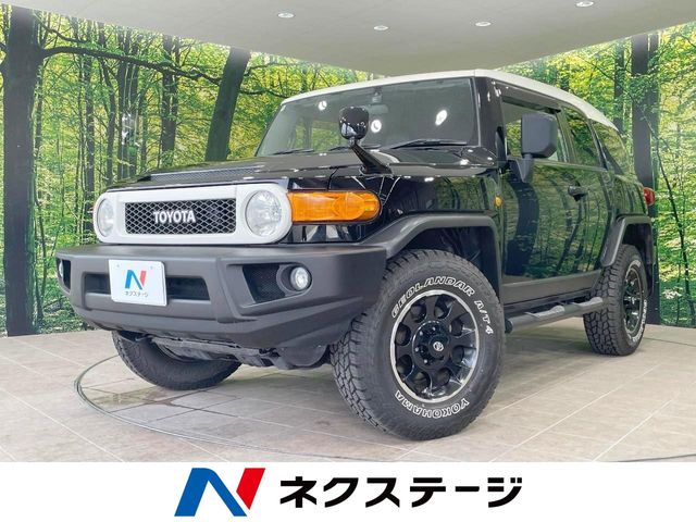 Toyota FJ Cruiser 2