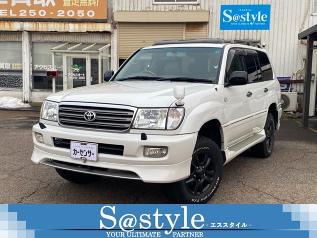 Toyota Land Cruiser 100 2